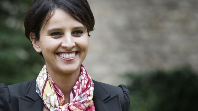 Najat Vallaud-Belkacem s'en prend à Emmanuel Macron