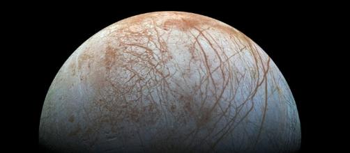 Life on Europa may have been sparked by COMETS penetrating crust ... - dailymail.co.uk