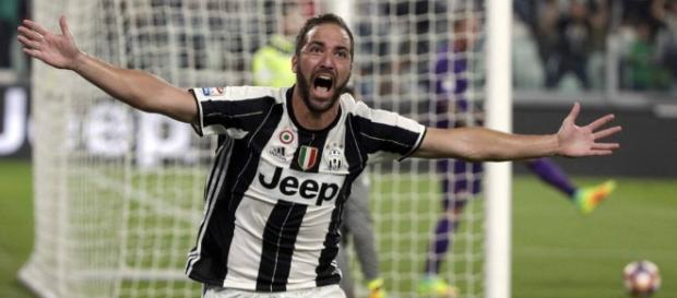Higuaín liderará la delantera de Juventus contra su ex equipo. Higuaín liderará la delantera de Juventus contra su ex equipo.