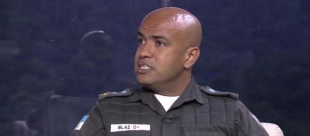 Major Ivan Blaz em entrevista à Rede Globo Major Ivan Blaz em entrevista à Rede Globo