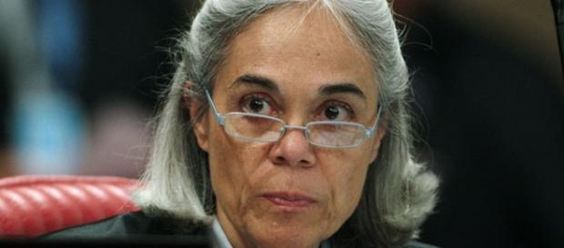 Ministra Maria Thereza de Assis Moura, do STJ, tomou decisões ambíguas em dois casos semelhantes Ministra Maria Thereza de Assis Moura, do STJ, tomou decisões ambíguas em dois casos semelhantes