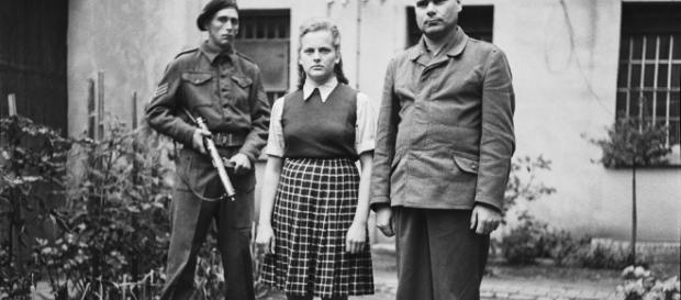 Nazista mais cruel de todos os tempos e mais jovem mulher a ser enforcada pela lei britânica Nazista mais cruel de todos os tempos e mais jovem mulher a ser enforcada pela lei britânica