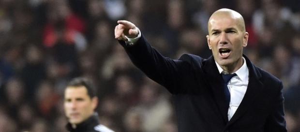 Real Madrid : La réponse CHOC de Zidane à Piqué ! Real Madrid : La réponse CHOC de Zidane à Piqué !