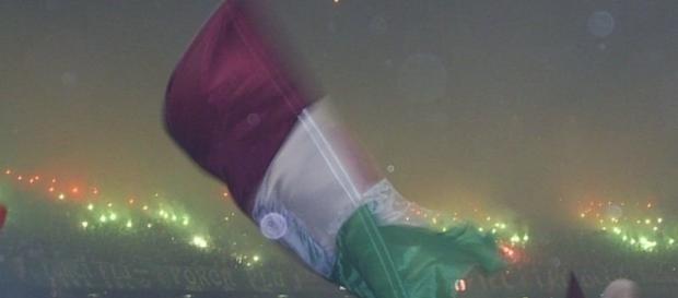 Torcida do Fluminense deve invadir o Maracanã na estreia da Copa Sul-Americana (Foto: Blogspot) Torcida do Fluminense deve invadir o Maracanã na estreia da Copa Sul-Americana (Foto: Blogspot)