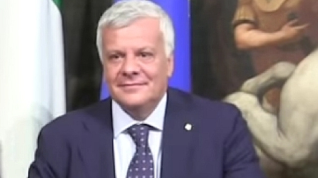 Il ministro dell'Ambiente, Gian Luca Galletti