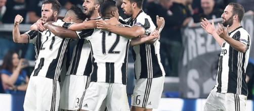 Champions League, Juventus-Barcellona 3-0: super Dybala e Chiellini stendono Luis Enrique