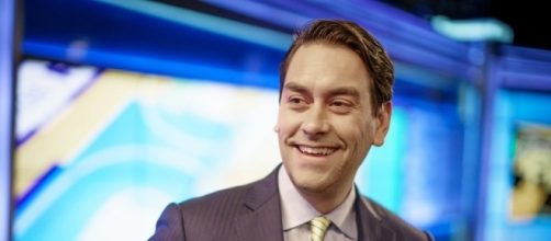 Clayton Morris has fun on "Fox and Friends Weekend" set. Photo: Blasting News Library - claytonmorris.com