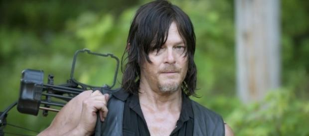 Ash vs. Daryl Dixon: Who's the Bigger Badass? - 1428elm.com Ash vs. Daryl Dixon: Who's the Bigger Badass? - 1428elm.com