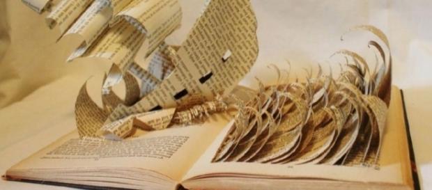 El libro es el mar de la poesía El libro es el mar de la poesía