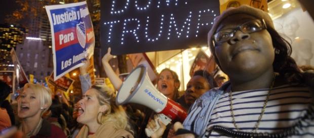 Gwałtowne protesty przeciwników Trumpa (fot. thenation.com) Gwałtowne protesty przeciwników Trumpa (fot. thenation.com)