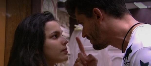Pai de Emilly pede para Globo tomar providências contra Marcos no BBB 17 (Foto: Reprodução) Pai de Emilly pede para Globo tomar providências contra Marcos no BBB 17 (Foto: Reprodução)