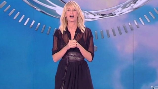 Colpo di scena all'Isola dei famosi 12