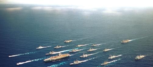 Immagine di una flotta di portaerei