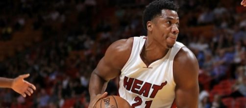 Hassan Whiteside and the Heat grabbed a crucial win on Monday night. [Image via Blasting News image library/inquisitr.com]