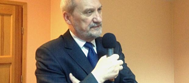 Czy Antoni Macierewicz zostanie wyrzucony z PiS? Czy Antoni Macierewicz zostanie wyrzucony z PiS?