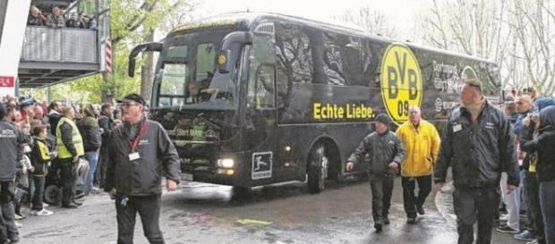 El estallido dejó un herido no grave. El estallido dejó un herido no grave.