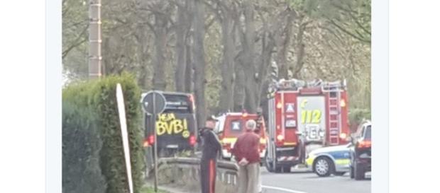 Explosões atingiram o ônibus do time de futebol do Borussia Dortmund. Explosões atingiram o ônibus do time de futebol do Borussia Dortmund.