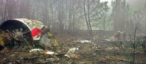 Macierewicz niczego nie wyjaśnia. Snuje opowieść Macierewicz niczego nie wyjaśnia. Snuje opowieść