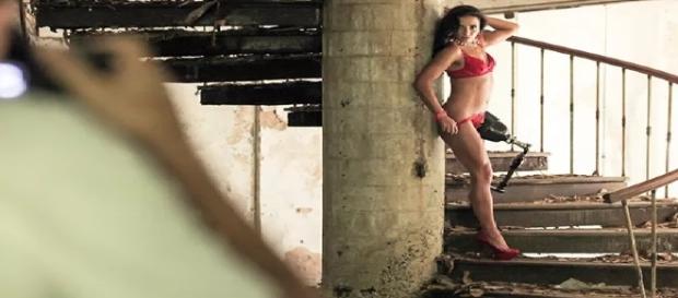 Marinalva faz belíssimo ensaio para o site 'Paparazzo' e confessou que já sofreu violência doméstica (Foto: Divulgação) Marinalva faz belíssimo ensaio para o site 'Paparazzo' e confessou que já sofreu violência doméstica (Foto: Divulgação)