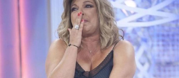 Terelu, hundida, llora en directo por su madre: "No se merece esto" - elespanol.com Terelu, hundida, llora en directo por su madre: "No se merece esto" - elespanol.com