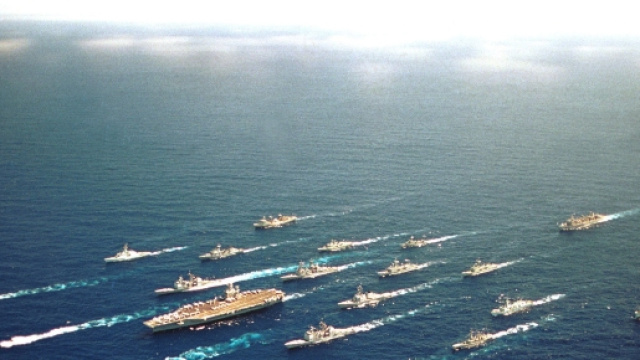 Immagine di una flotta di portaerei