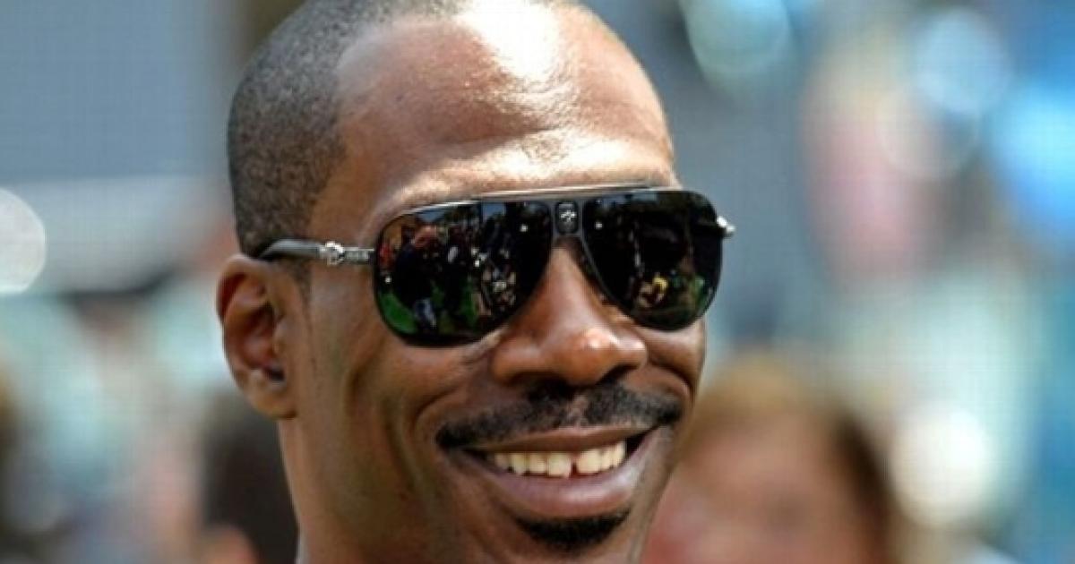 Eddie Murphy And Famiy Mourn The Death Of His Brother 