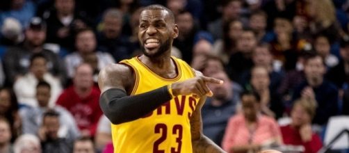 LeBron James' no-look nutmeg assist really may be the greatest ... - usatoday.com