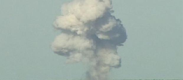 A bomba possui um raio de explosão de 300 metros A bomba possui um raio de explosão de 300 metros