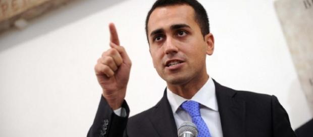 Di Maio fa indignare romeni in Italia con un post su Facebook Di Maio fa indignare romeni in Italia con un post su Facebook
