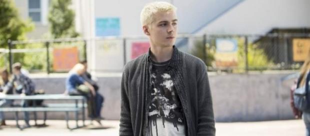 Miles Heizer interpreta Alex, um dos amigos de Hannah (Foto: Divulgação/Netflix) Miles Heizer interpreta Alex, um dos amigos de Hannah (Foto: Divulgação/Netflix)