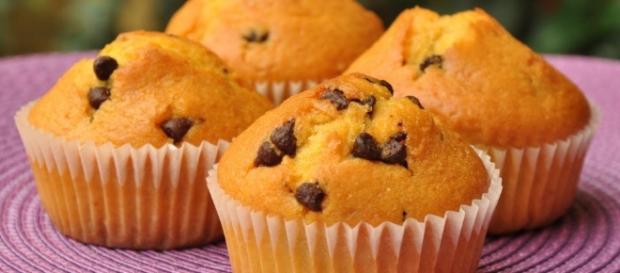 Muffin con gocce di cioccolato Muffin con gocce di cioccolato
