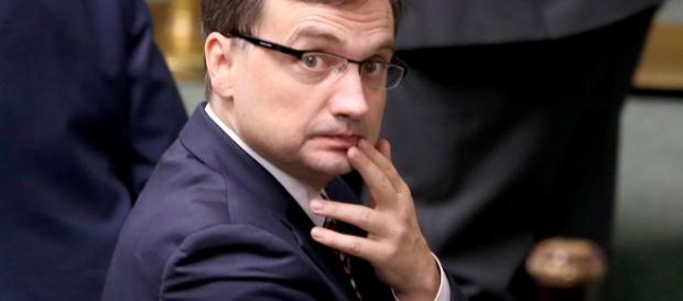Zbigniew Ziobro - likwidator niezależnych sądów Zbigniew Ziobro - likwidator niezależnych sądów