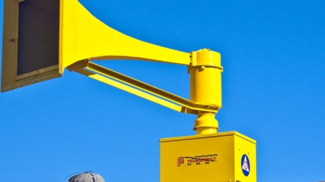 The Head of my Restored Federal Signal Thunderbolt 1000T A&hellip; | Flickr - flickr.com