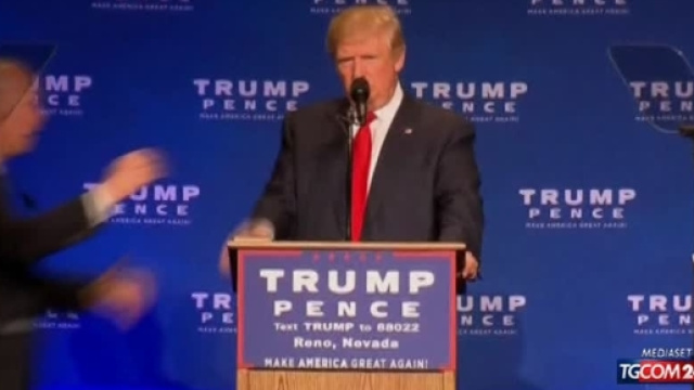 Video Tgcom24: Paura attentato, Trump portato via dal palco ... - mediaset.it