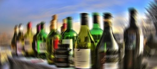 Alcol: tra i giovani spopola il binge drinking