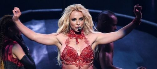 Britney Spears' father still controls her money - businessinsider.com