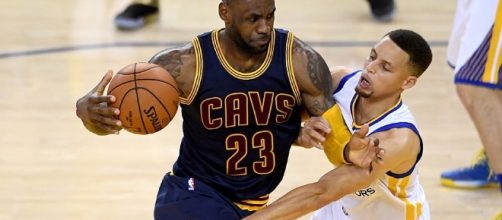 The Warriors and Cavs could be on another collision course for the NBA Finals. [Image via Blasting News image library/inquisitr.com]