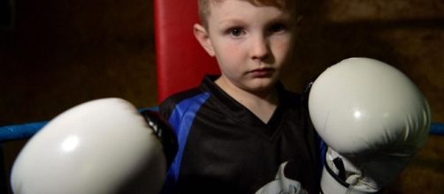 Tyler Ford acquista casa a soli 8 anni: è un campione di kickboxing