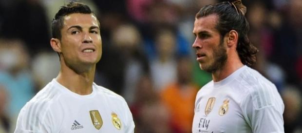 Real Madrid : CR7 et Bale pas d'accord sur la prochaine recrue ! Real Madrid : CR7 et Bale pas d'accord sur la prochaine recrue !