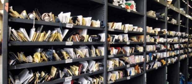 Si vous avez perdu une aiguille dans une boîte de foin à Tokyo, elle se trouve sûrement aux objets trouvés. Si vous avez perdu une aiguille dans une boîte de foin à Tokyo, elle se trouve sûrement aux objets trouvés.