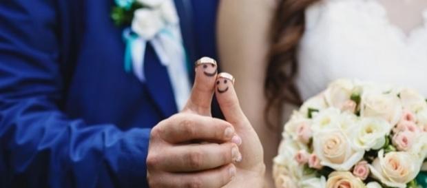 Depois da fase dos 37%, a procura pelo amor perfeito pode ficar mais difícil para a pessoa e as opções de escolha para ela, serão mais escassas Depois da fase dos 37%, a procura pelo amor perfeito pode ficar mais difícil para a pessoa e as opções de escolha para ela, serão mais escassas