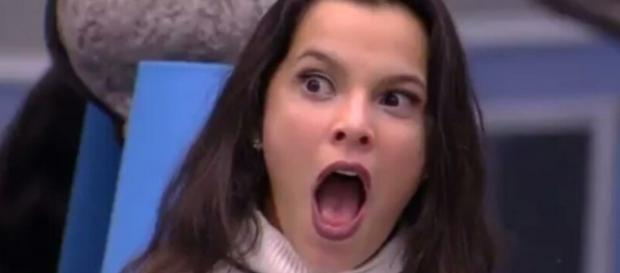 Emilly continua surpreendendo o público Emilly continua surpreendendo o público