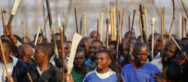 Klasse Gegen Klasse - Südafrika: Die ANC-Regierung tötet 34 ... - klassegegenklasse.org Klasse Gegen Klasse - Südafrika: Die ANC-Regierung tötet 34 ... - klassegegenklasse.org