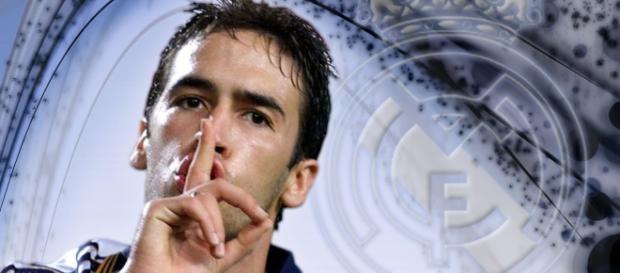 Raúl mandando callar al Bernabeu en otro tiempos, Raúl mandando callar al Bernabeu en otro tiempos,