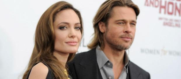 Brad Pitt has finally moved on with Sienna Miller after shocking Brangelina split. (via Blasting News library) Brad Pitt has finally moved on with Sienna Miller after shocking Brangelina split. (via Blasting News library)