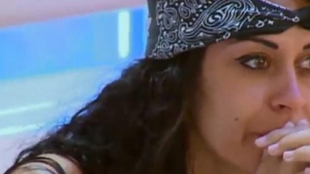 Shanna décide de changer de vie. Elle quitte ses chients et déménage à Miami !