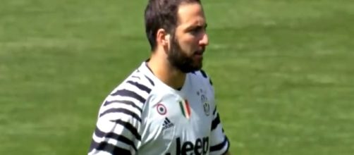 Higuain: "La gente è libera di insultarmi. Se sono felici così..." - napolitoday.it