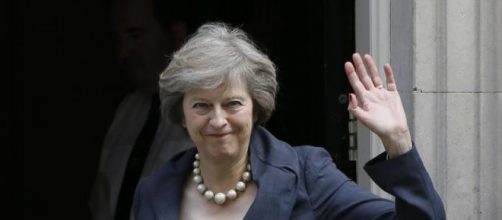 Theresa May vuole un Regno Unito forte all'interno e all'esterno