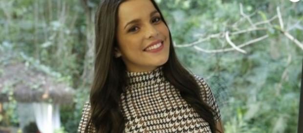Ex-BBB Emilly que quer posar sensual Ex-BBB Emilly que quer posar sensual