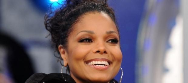 Janet Jackson shows first picture of baby - Photo: Blasting News Library - inquisitr.com Janet Jackson shows first picture of baby - Photo: Blasting News Library - inquisitr.com